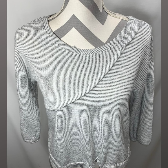 🖤 Grey & Gray Striped Cropped Sweatshirt Top - Picture 2 of 9